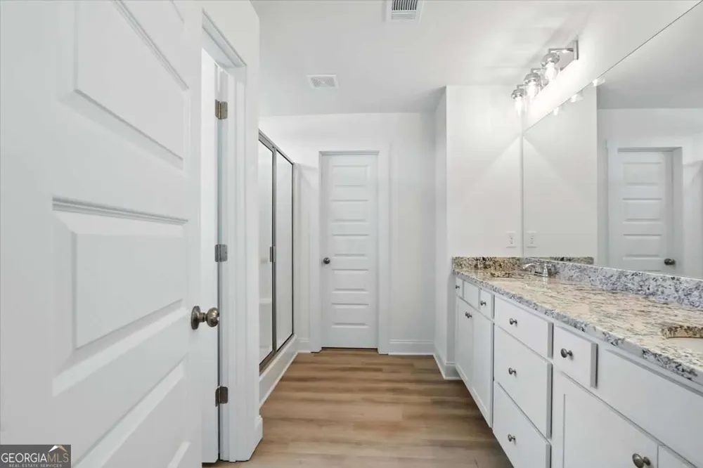 305 Rachel LN Hartwell, GA 30643