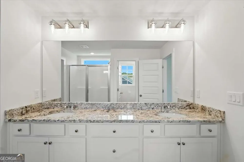 305 Rachel LN Hartwell, GA 30643
