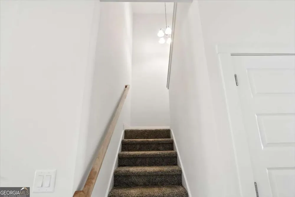 305 Rachel LN Hartwell, GA 30643