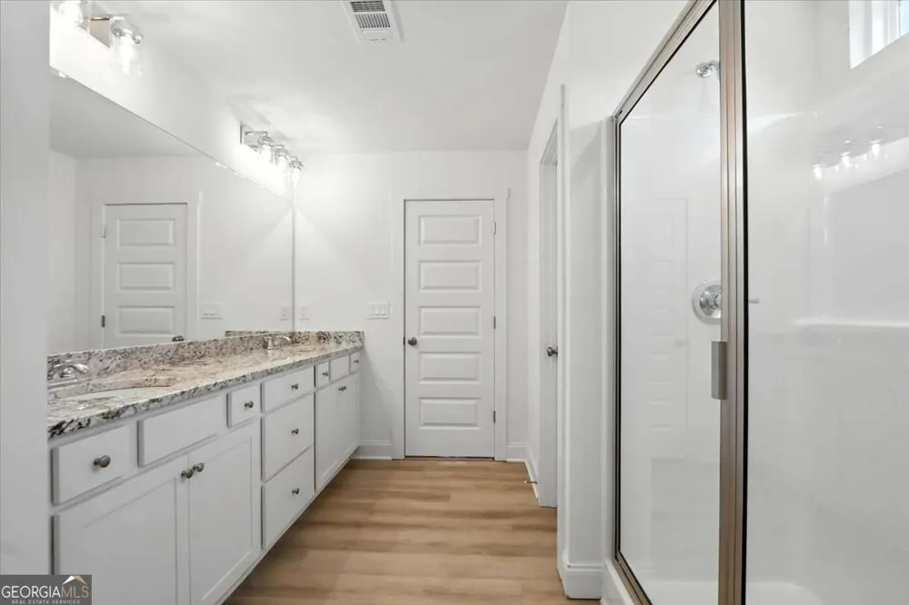 305 Rachel LN Hartwell, GA 30643