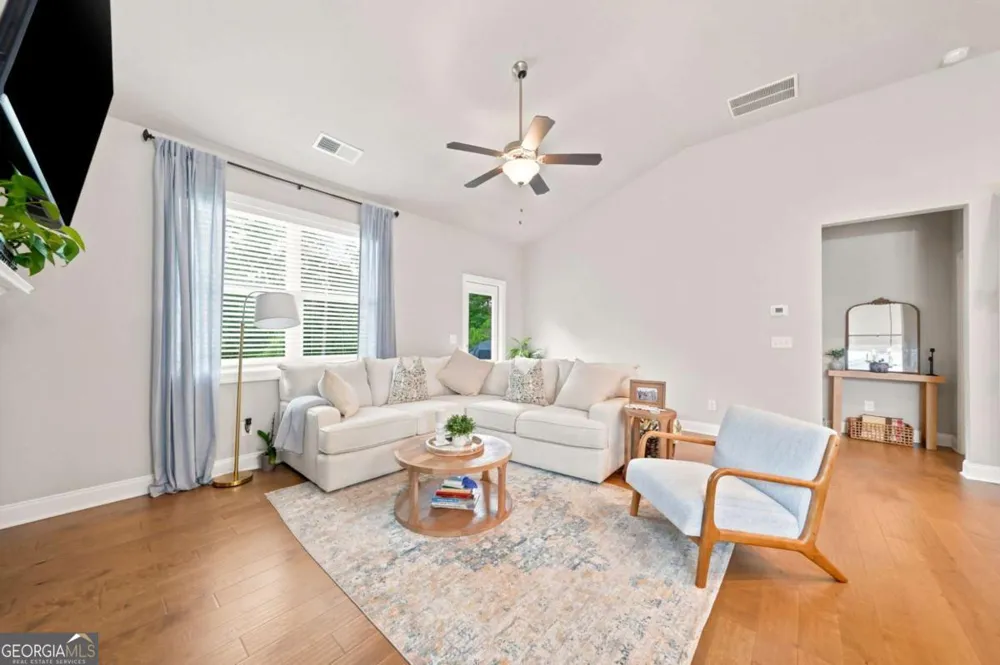217 Lakeside PL Canton, GA 30114