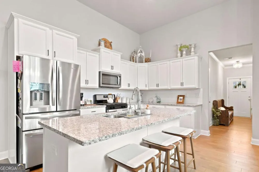 217 Lakeside PL Canton, GA 30114