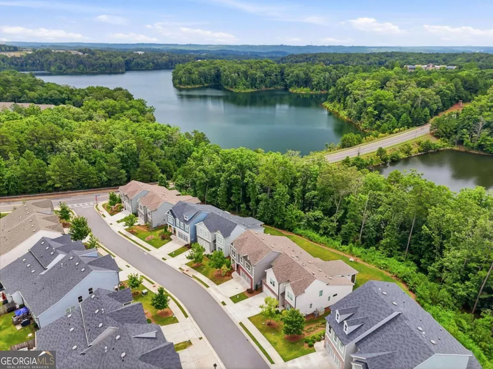 217 Lakeside PL Canton, GA 30114