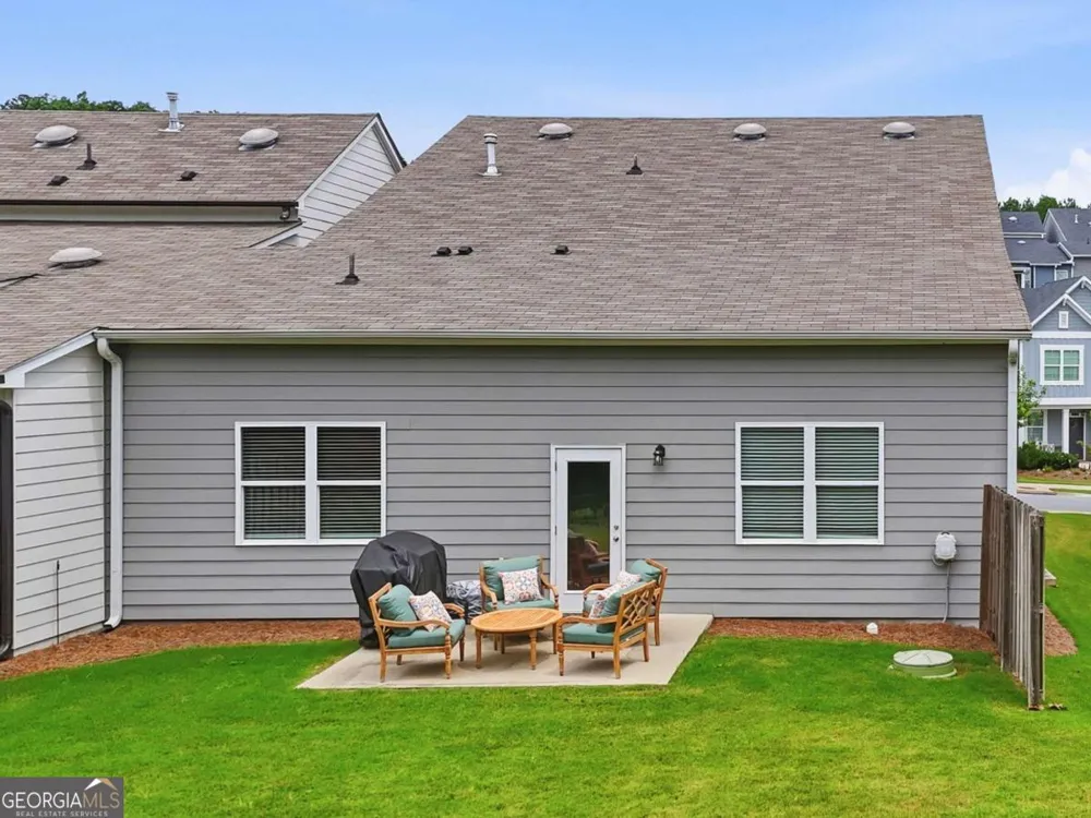 217 Lakeside PL Canton, GA 30114