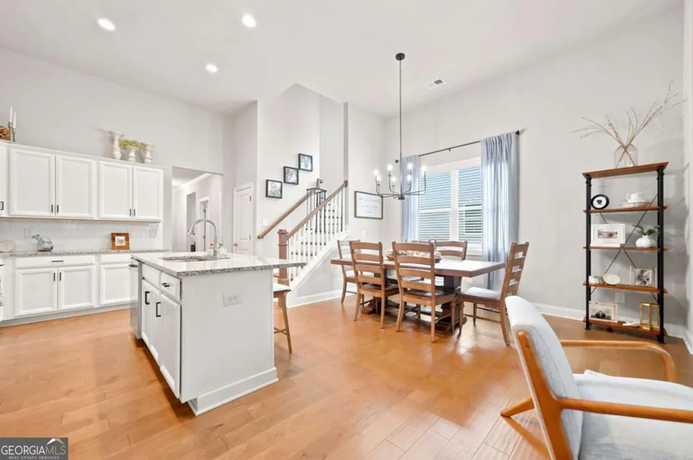 217 Lakeside PL Canton, GA 30114