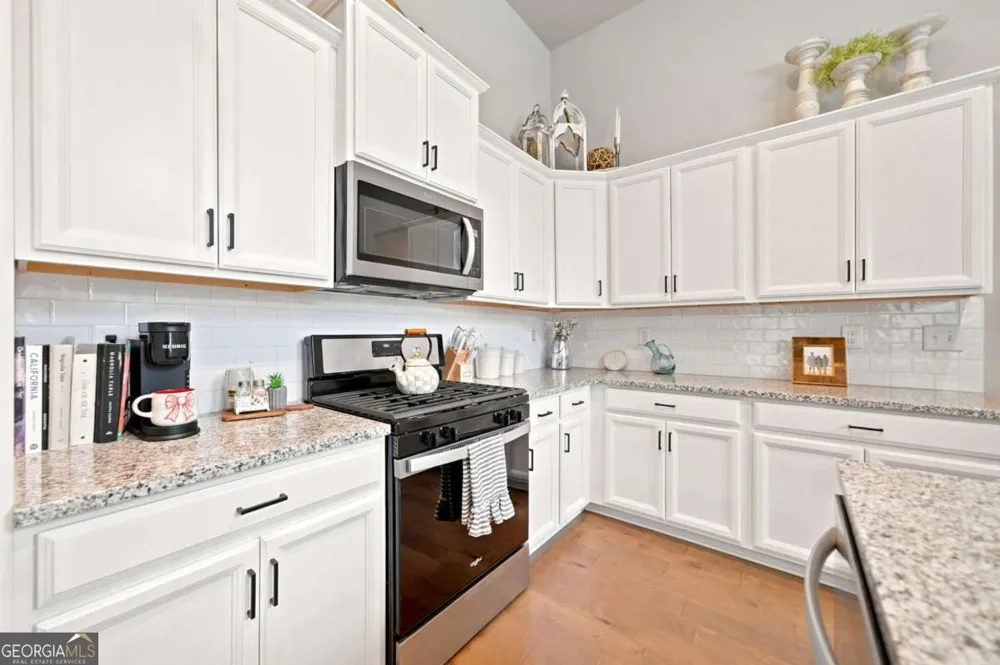 217 Lakeside PL Canton, GA 30114
