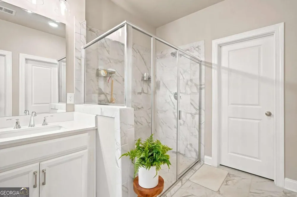 217 Lakeside PL Canton, GA 30114