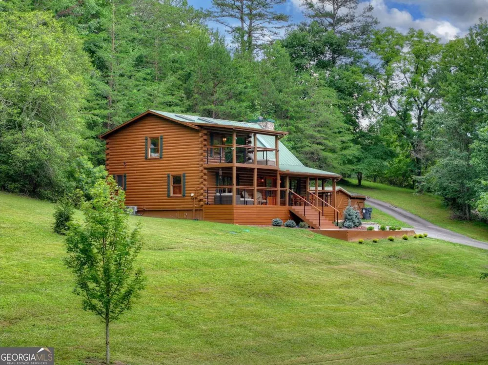 355 Happy Valley LN Morganton, GA 30560
