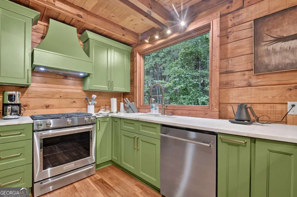 355 Happy Valley LN Morganton, GA 30560