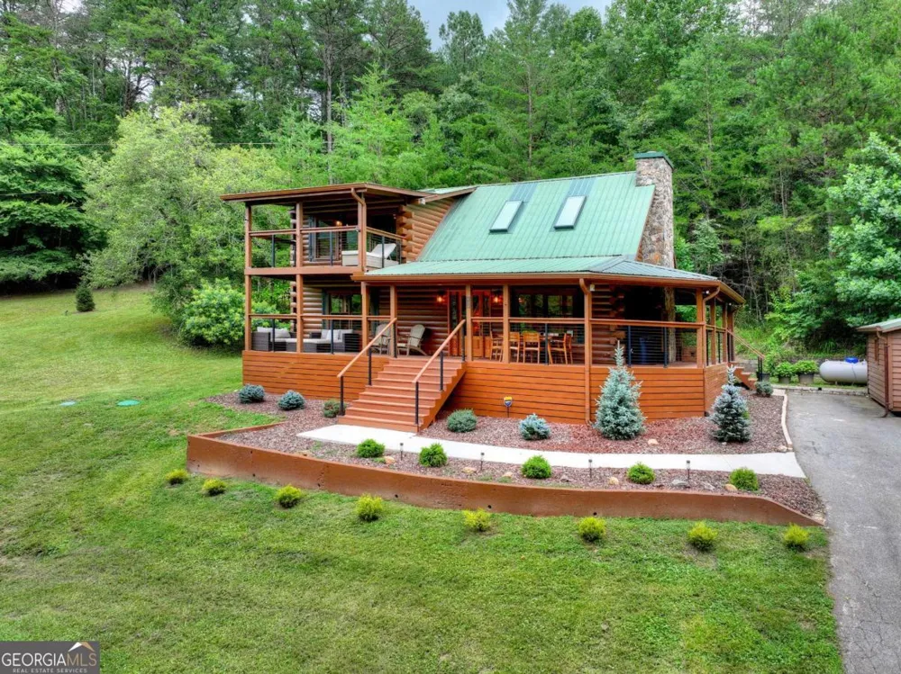 355 Happy Valley LN Morganton, GA 30560