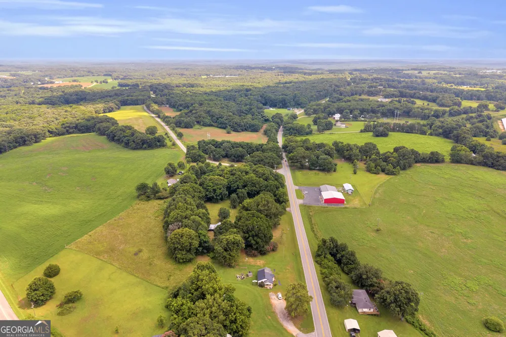 3657 Wildcat Bridge RD Royston, GA 30662