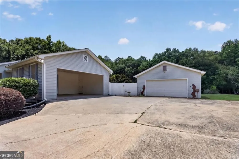 8715 Gullatt RD Palmetto, GA 30268