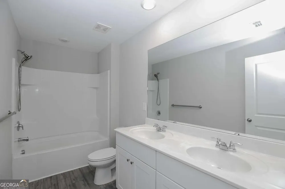 4355 Magpie DR Hoschton, GA 30548