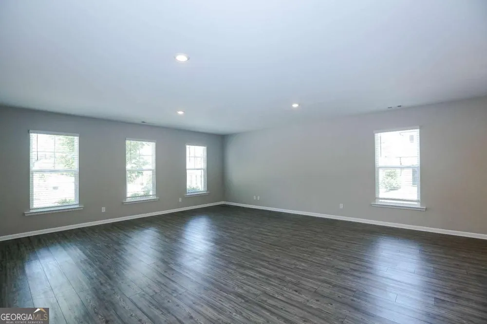 4355 Magpie DR Hoschton, GA 30548