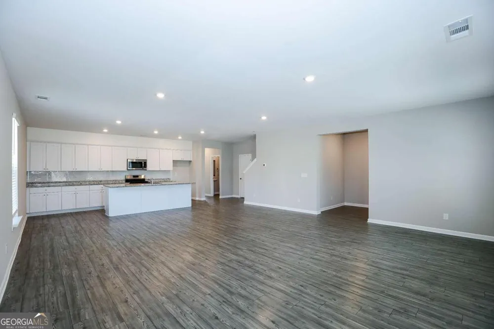 4355 Magpie DR Hoschton, GA 30548