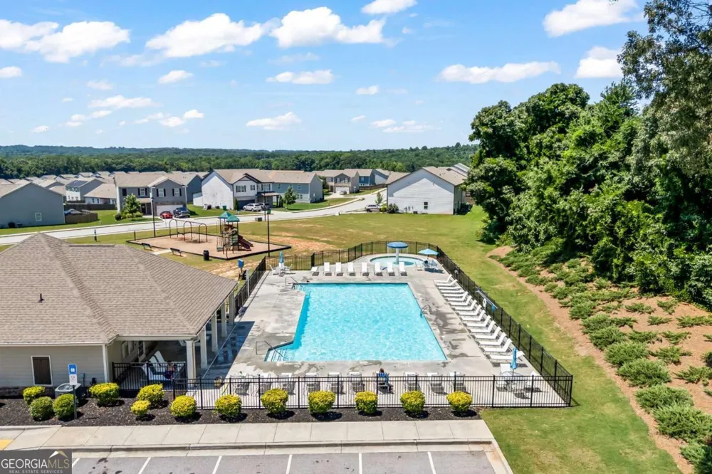 178 Starbuck PKWY Pendergrass, GA 30567