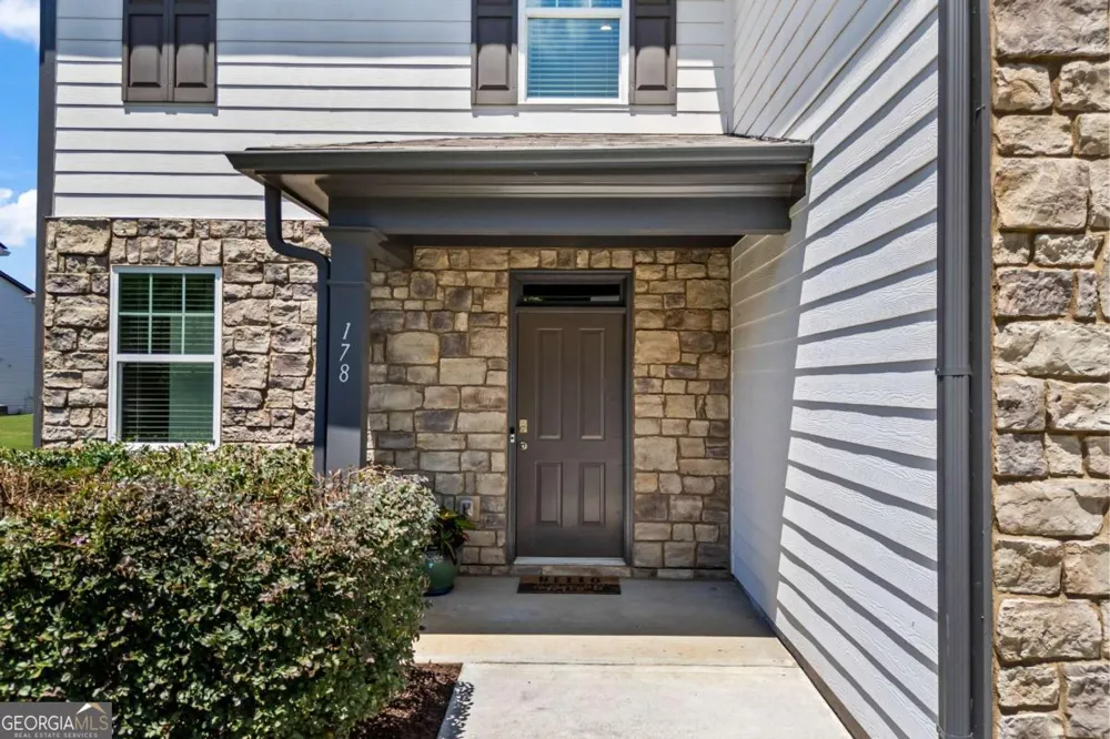 178 Starbuck PKWY Pendergrass, GA 30567