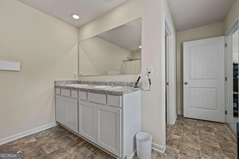 178 Starbuck PKWY Pendergrass, GA 30567