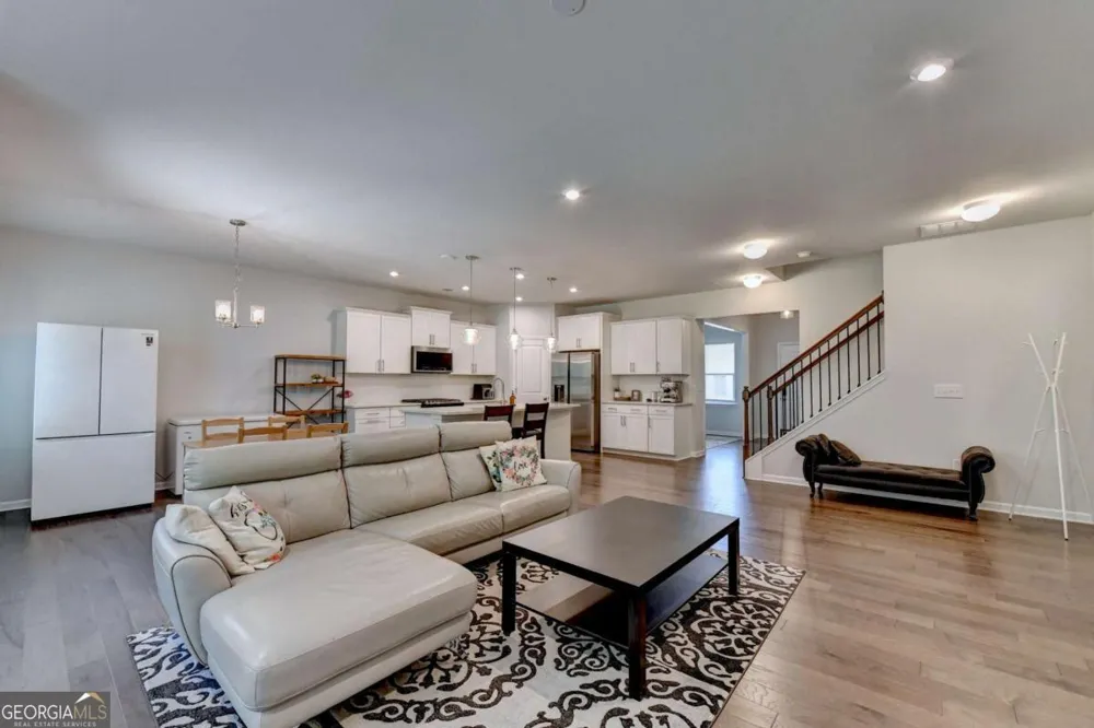 5477 Fountain Head LN Auburn, GA 30011
