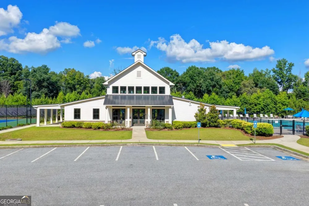 5477 Fountain Head LN Auburn, GA 30011