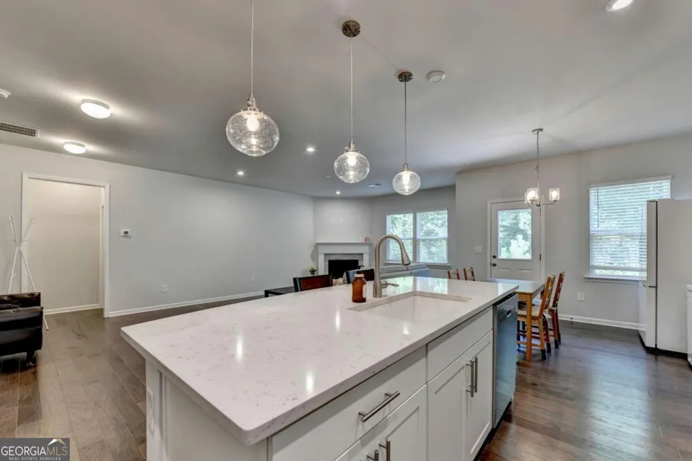 5477 Fountain Head LN Auburn, GA 30011