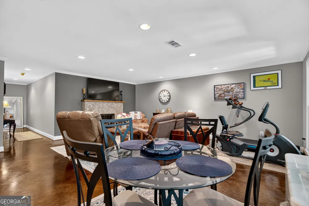 1026 Riverside DR LaGrange, GA 30240