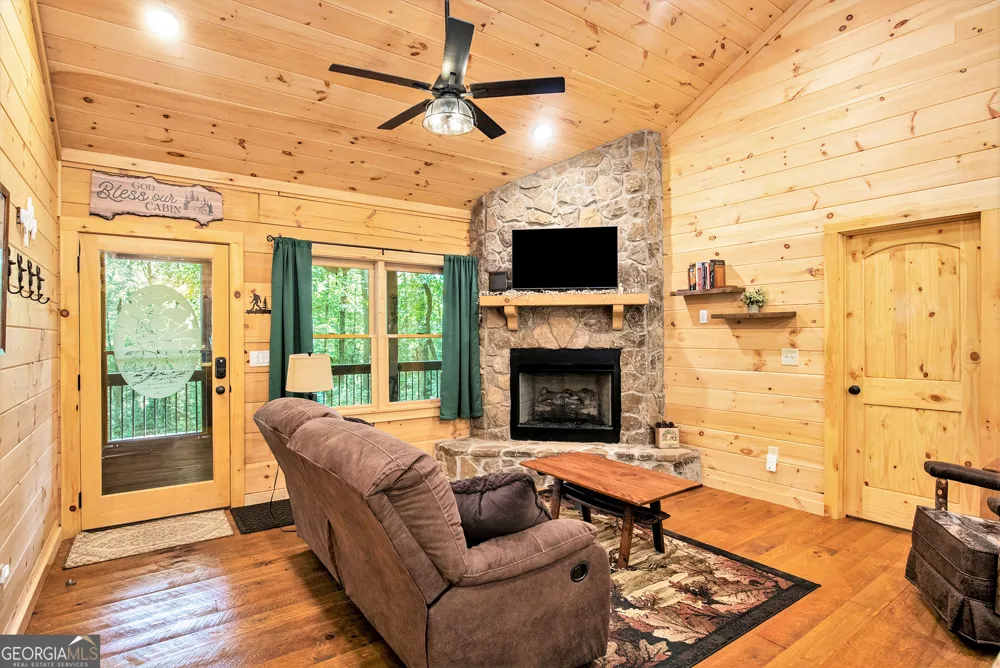 680 Hidden Lake DR Cherry Log, GA 30522