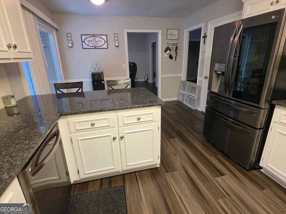 109 Huntcliff CT LaGrange, GA 30240