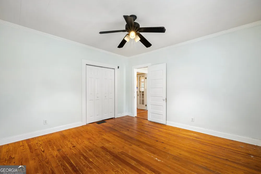 1849 Grove AVE East Point, GA 30344