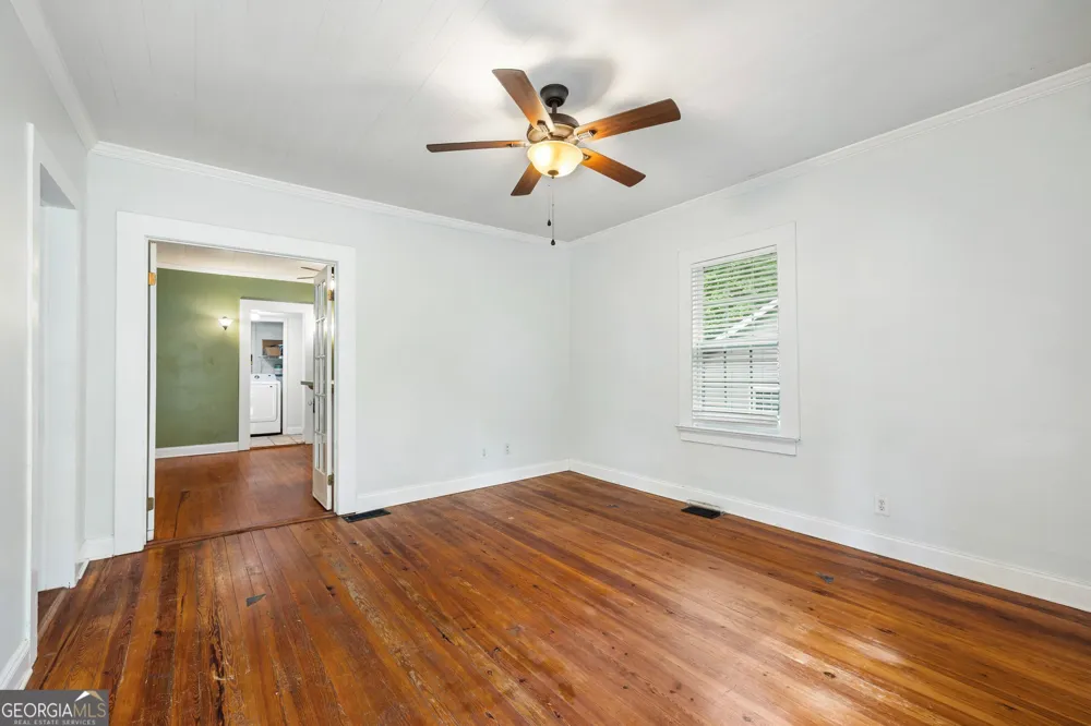 1849 Grove AVE East Point, GA 30344