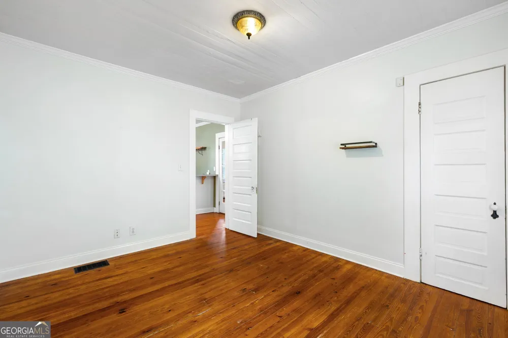 1849 Grove AVE East Point, GA 30344