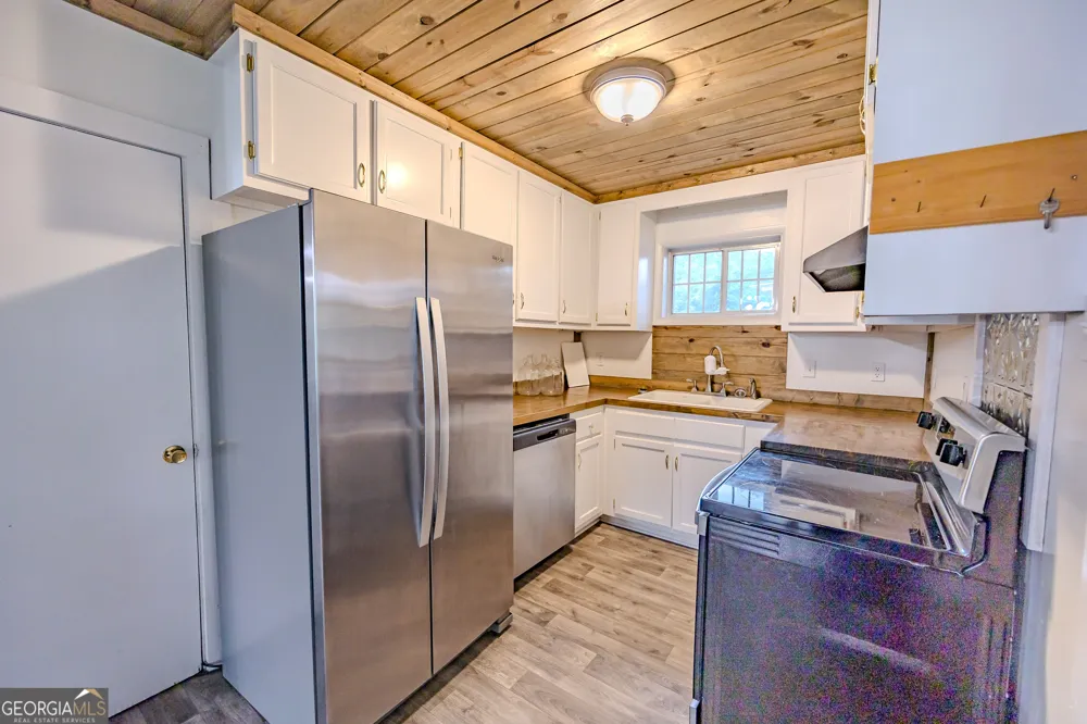 10 W Graham ST Mcrae-Helena, GA 31055