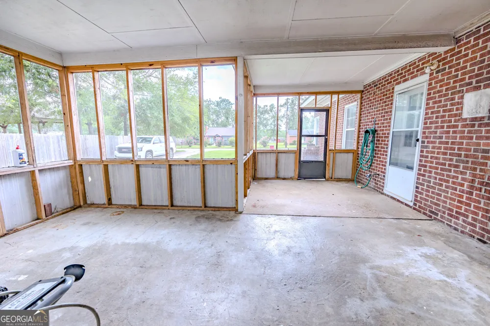 10 W Graham ST Mcrae-Helena, GA 31055