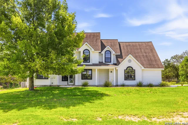 616 GREEN OAK DR Pipe Creek, TX 78063