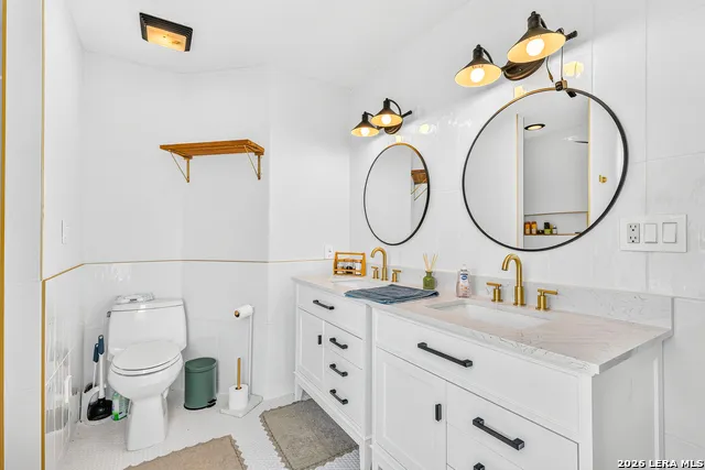 616 GREEN OAK DR Pipe Creek, TX 78063