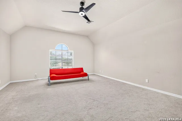 616 GREEN OAK DR Pipe Creek, TX 78063