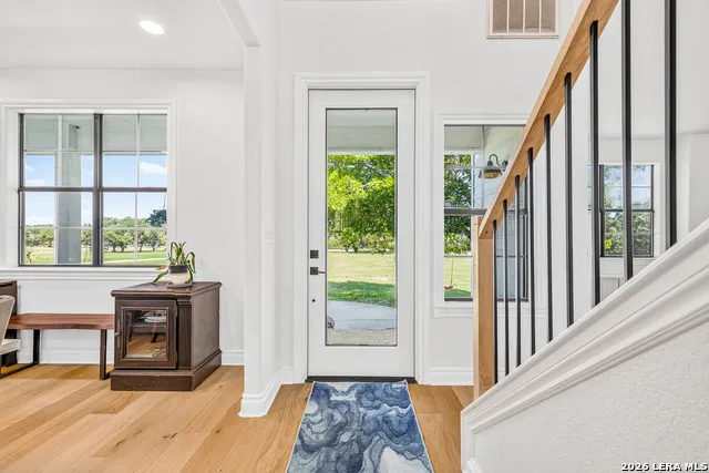 616 GREEN OAK DR Pipe Creek, TX 78063
