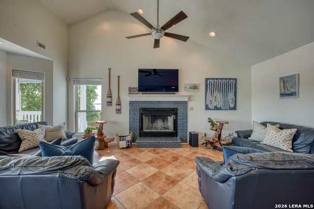 519 CEDARHILL DR Granite Shoals, TX 78654