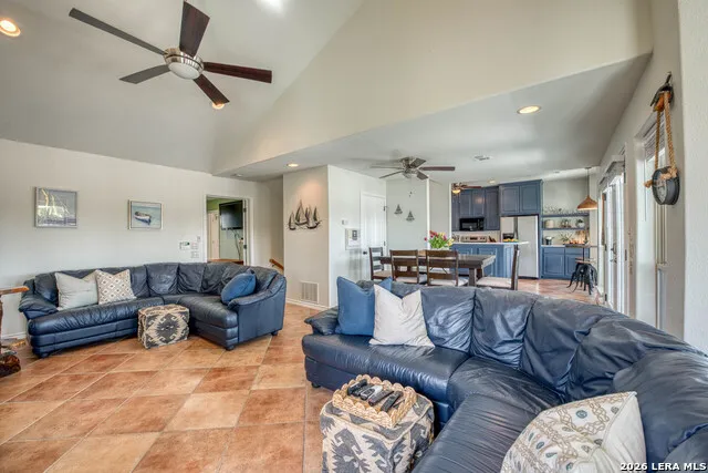 519 CEDARHILL DR Granite Shoals, TX 78654