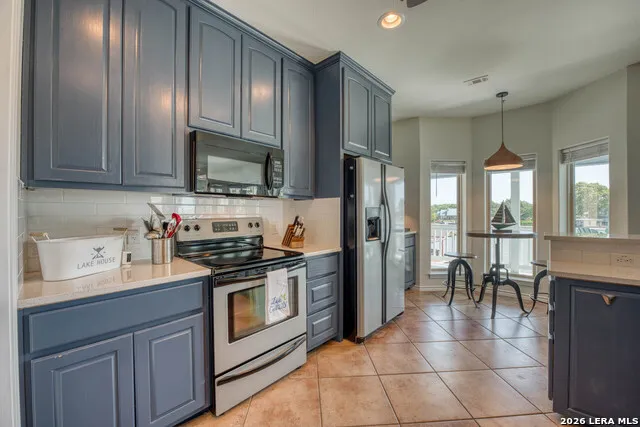519 CEDARHILL DR Granite Shoals, TX 78654