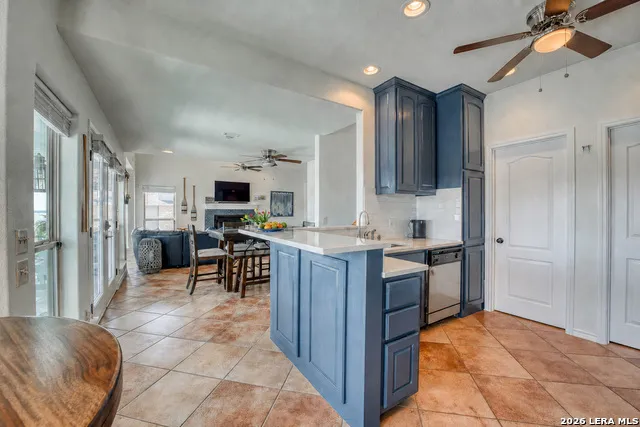 519 CEDARHILL DR Granite Shoals, TX 78654