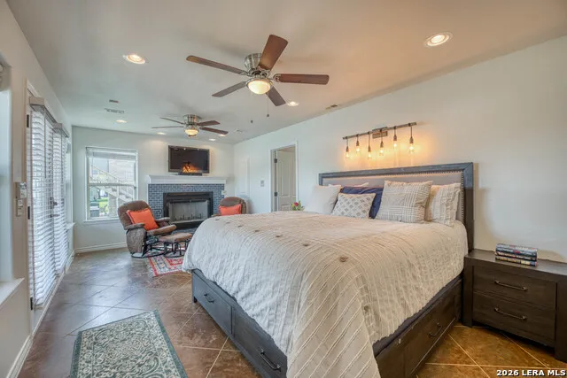 519 CEDARHILL DR Granite Shoals, TX 78654