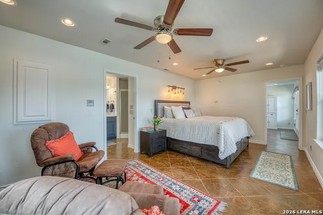 519 CEDARHILL DR Granite Shoals, TX 78654