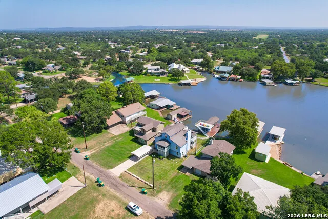 519 CEDARHILL DR Granite Shoals, TX 78654