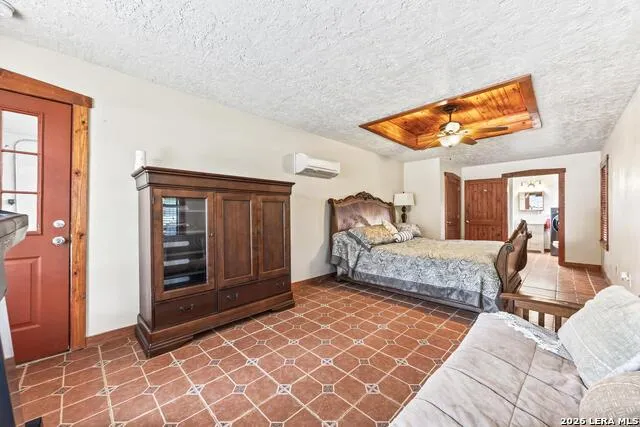 133 BUCKSKIN TRL Bandera, TX 78003