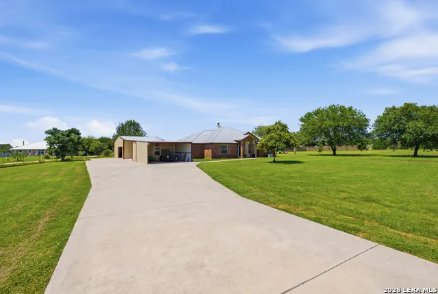 12778 FM 1346 St Hedwig, TX 78152