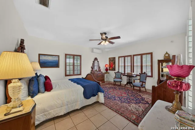 429 High Street Uvalde, TX 78801