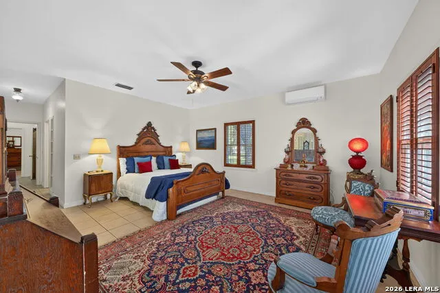 429 High Street Uvalde, TX 78801