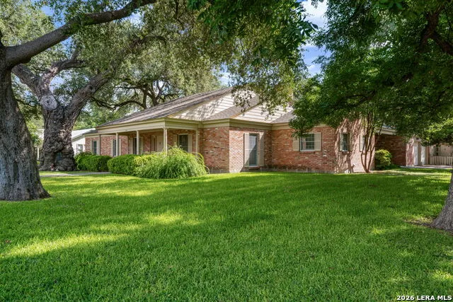 429 High Street Uvalde, TX 78801