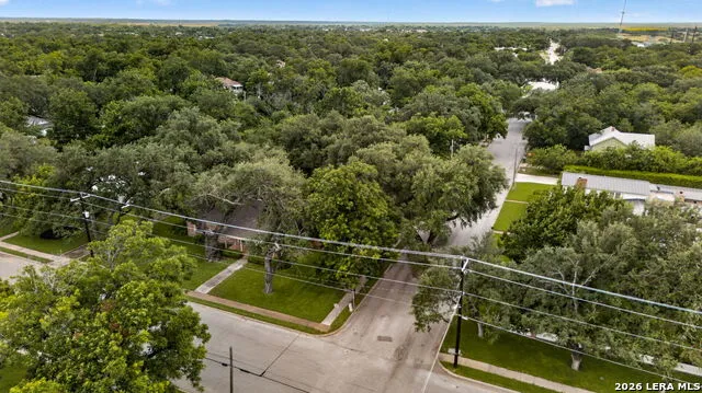 429 High Street Uvalde, TX 78801